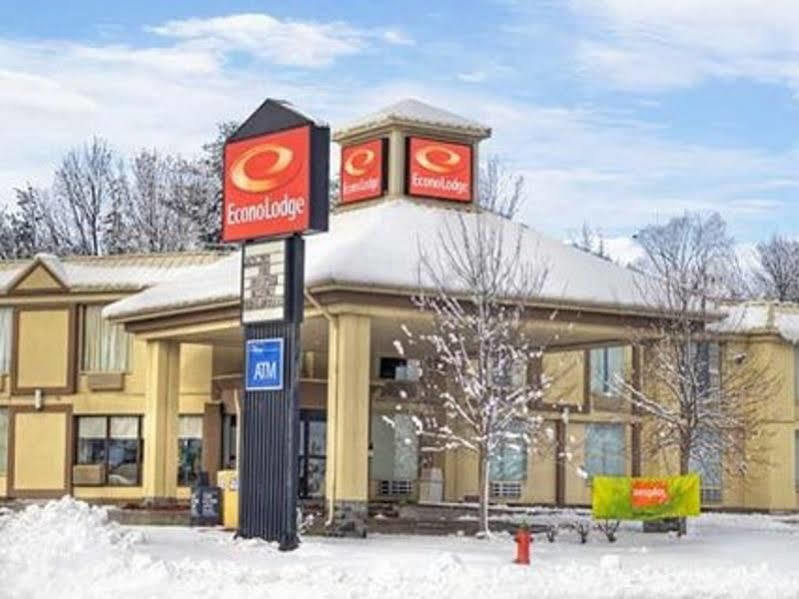 Econo Lodge Orillia Exterior foto